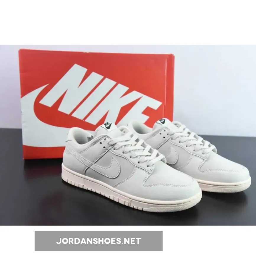 Nike Dunk Low Guava Ice