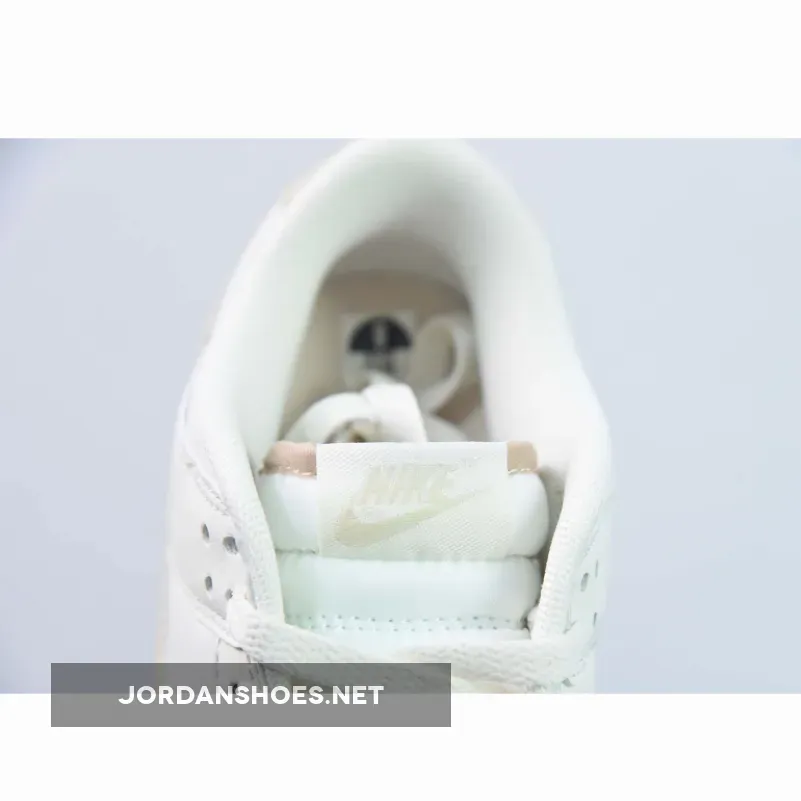 Nike Dunk Low Phantom Sanddrift Nike Dunk Low Phantom Sanddrift