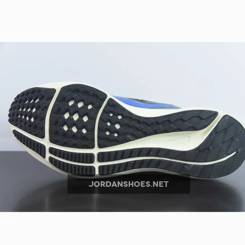 Nike Pegasus 40 Quadruple Swoosh Smoke Grey Nike Pegasus 40 Quadruple Swoosh Smoke Grey