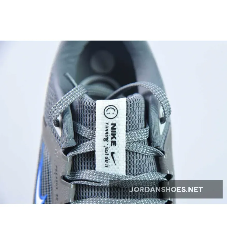 Nike Pegasus 40 Quadruple Swoosh Smoke Grey Nike Pegasus 40 Quadruple Swoosh Smoke Grey