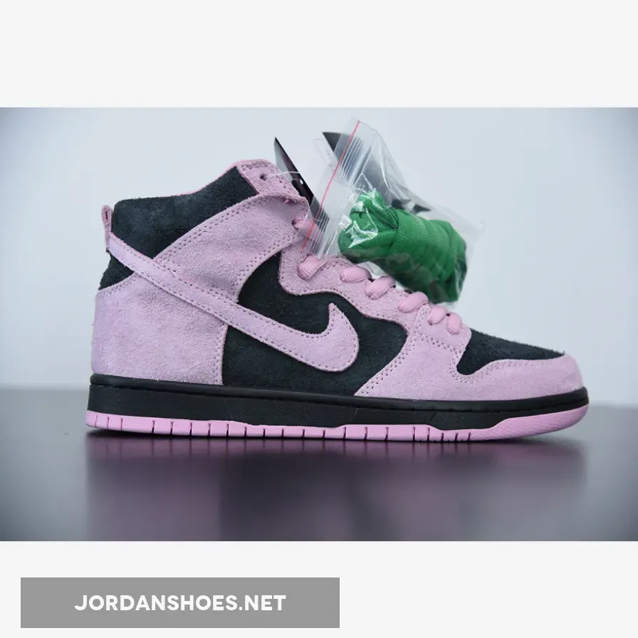 Nike SB Dunk High "Invert Celtics" Black/Pink Rise-Lucky Green Nike SB Dunk High "Invert Celtics" Black/Pink Rise-Lucky Green