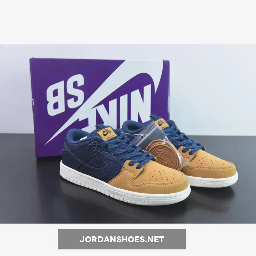 Nike SB Dunk Low Midnight Navy Desert Ochre