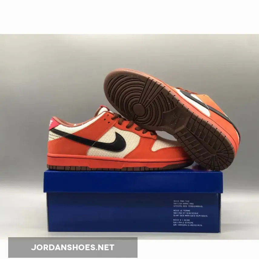 Nike SB Dunk Low Orange Hemp/Black-Sail