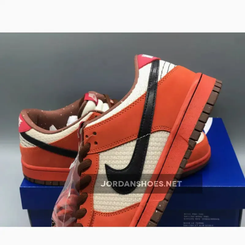 Nike SB Dunk Low Orange Hemp/Black-Sail Nike SB Dunk Low Orange Hemp/Black-Sail