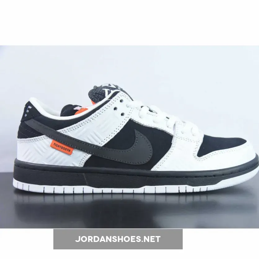 Nike SB Dunk Low TIGHTBOOTH Nike SB Dunk Low TIGHTBOOTH