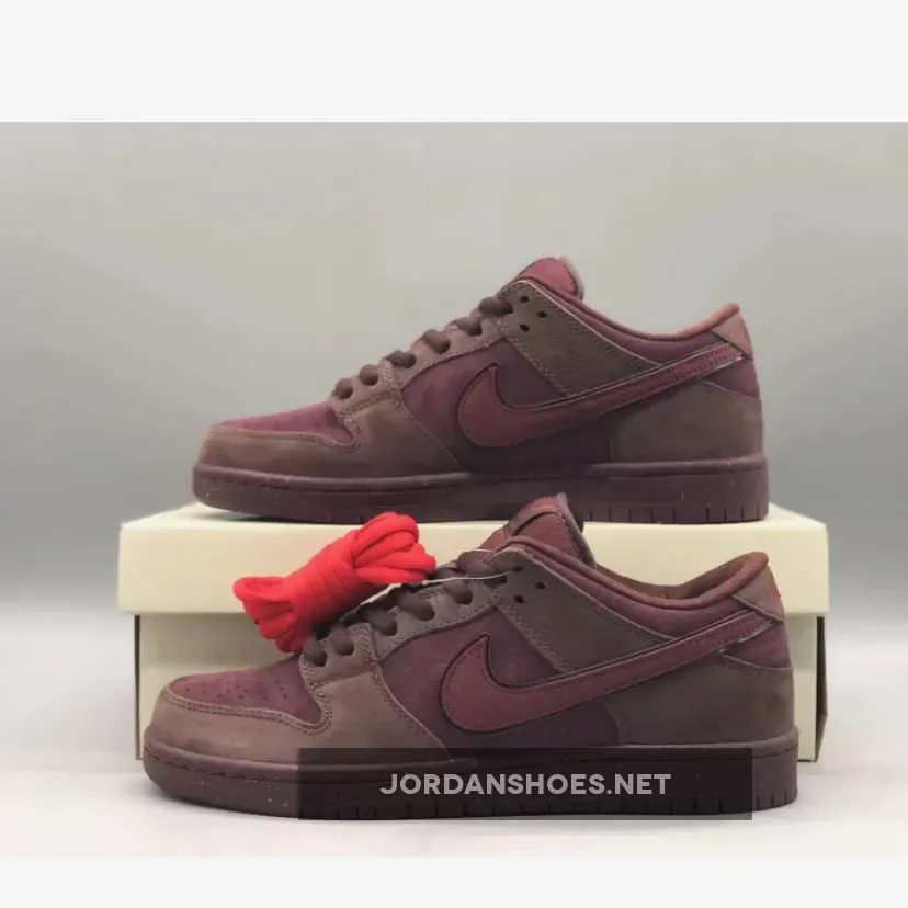 Nike SB Dunk Low "Valentine’s Day 2024" Burgundy Crush/Dark Team Red Nike SB Dunk Low "Valentine’s Day 2024" Burgundy Crush/Dark Team Red