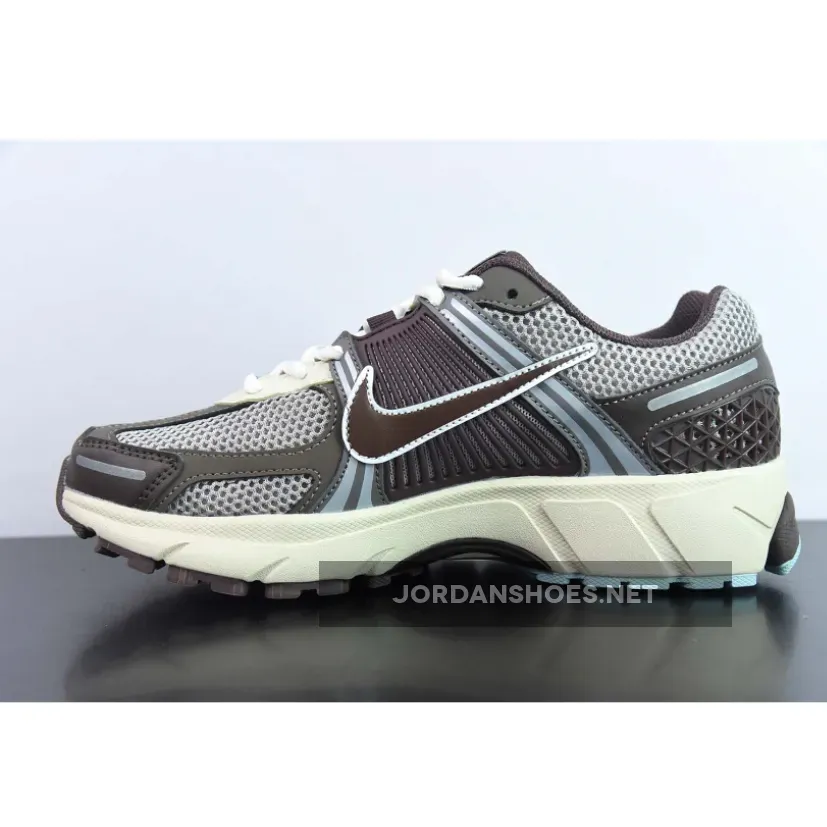 Nike Zoom Vomero 5 Earth Fossil Nike Zoom Vomero 5 Earth Fossil