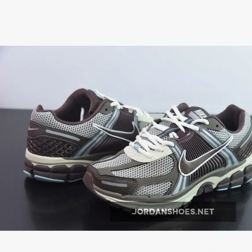 Nike Zoom Vomero 5 Earth Fossil Nike Zoom Vomero 5 Earth Fossil
