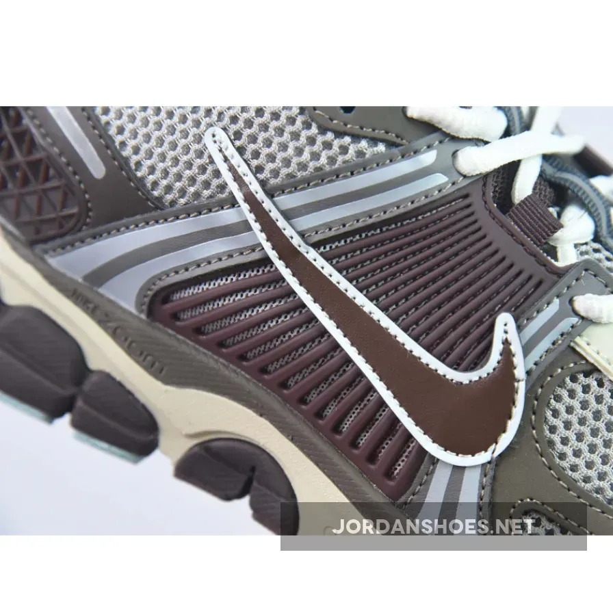 Nike Zoom Vomero 5 Earth Fossil Nike Zoom Vomero 5 Earth Fossil