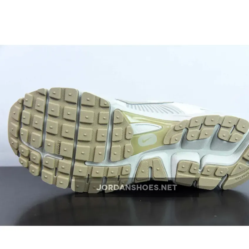 Nike Zoom Vomero 5 Light Bone/Yellow Nike Zoom Vomero 5 Light Bone/Yellow