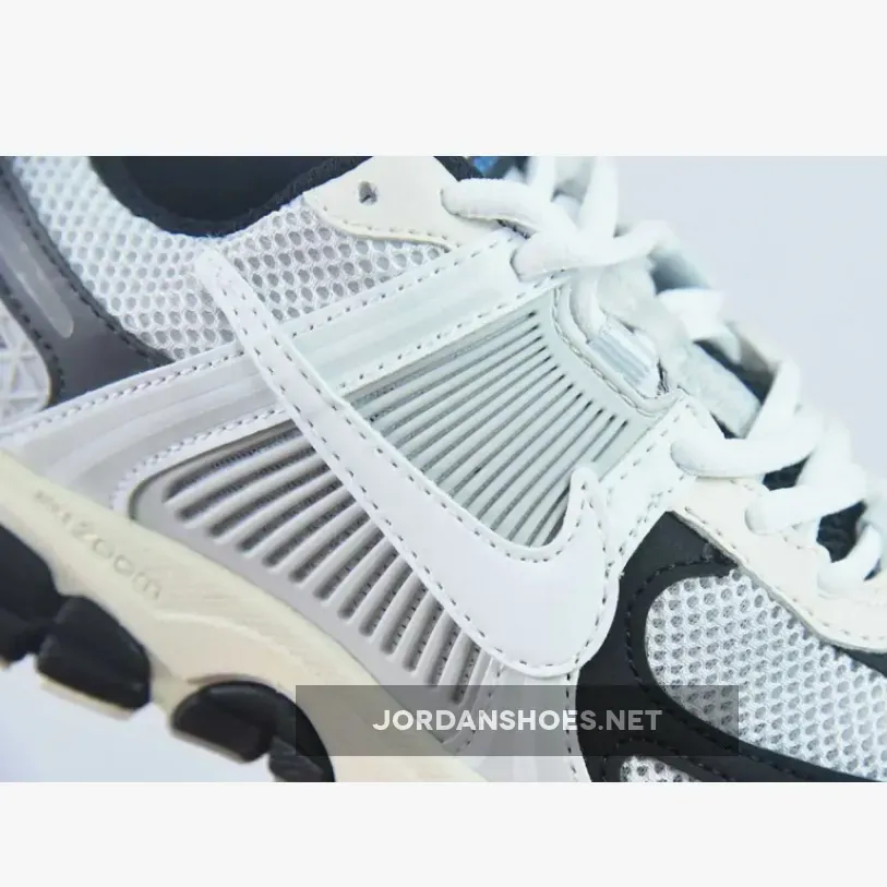 Nike Zoom Vomero 5 Supersonic White/Igloo-Black Nike Zoom Vomero 5 Supersonic White/Igloo-Black