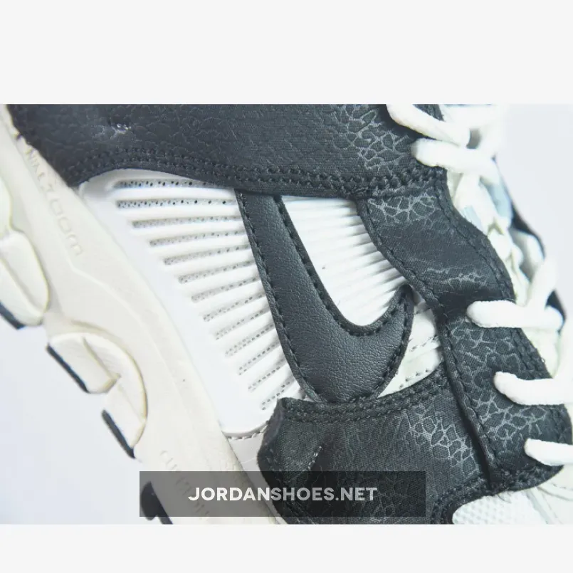 Nike Zoom Vomero 5 Timeless Panda Dunk Nike Zoom Vomero 5 Timeless Panda Dunk