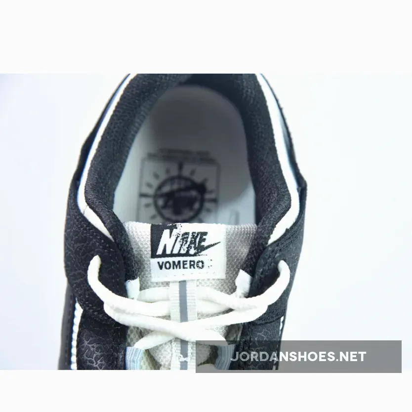 Nike Zoom Vomero 5 Timeless Panda Dunk Nike Zoom Vomero 5 Timeless Panda Dunk