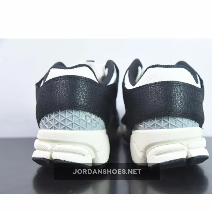 Nike Zoom Vomero 5 Timeless Panda Dunk Nike Zoom Vomero 5 Timeless Panda Dunk