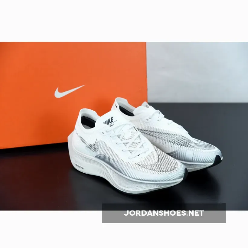 Nike ZoomX VaporFly NEXT% 2 White/Black