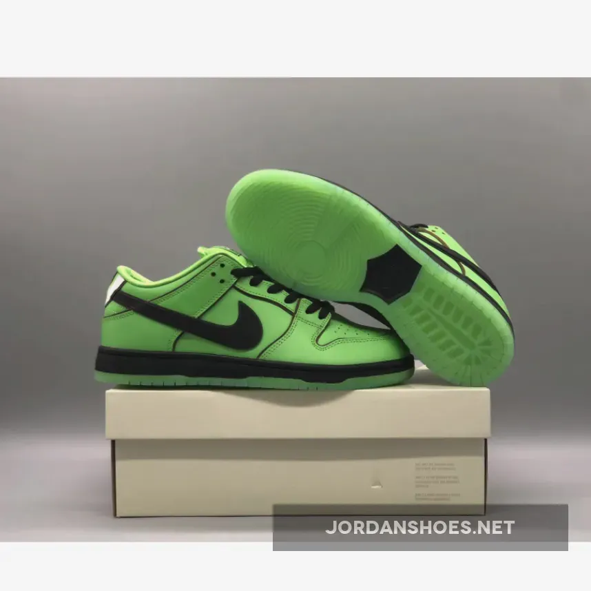 The Powerpuff Girls x Nike SB Dunk Low Buttercup
