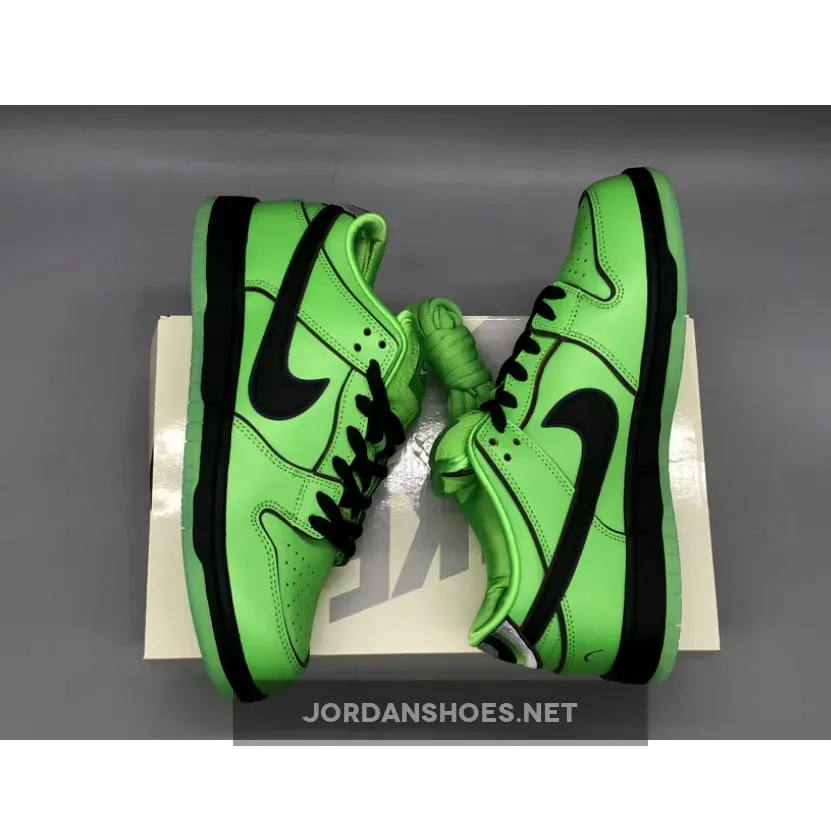 The Powerpuff Girls x Nike SB Dunk Low Buttercup The Powerpuff Girls x Nike SB Dunk Low Buttercup