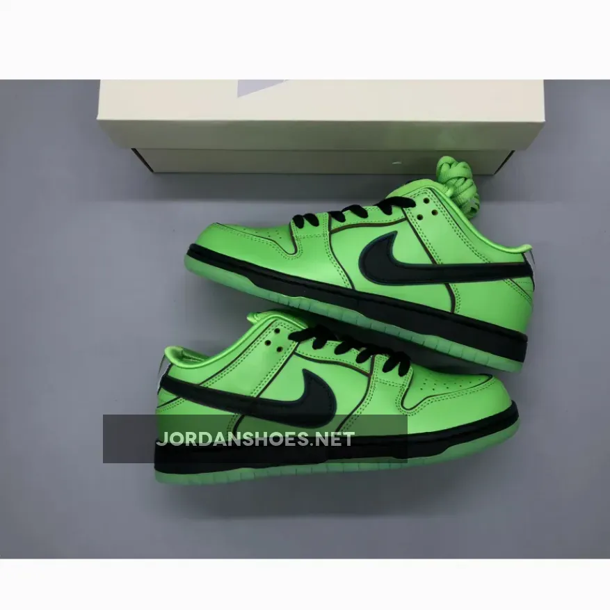 The Powerpuff Girls x Nike SB Dunk Low Buttercup The Powerpuff Girls x Nike SB Dunk Low Buttercup