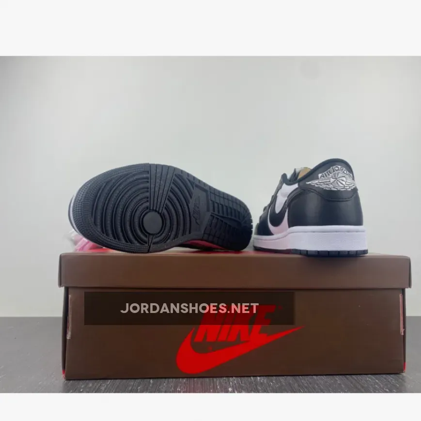 Travis Scott x Air Jordan 1 Low Black White Travis Scott x Air Jordan 1 Low Black White