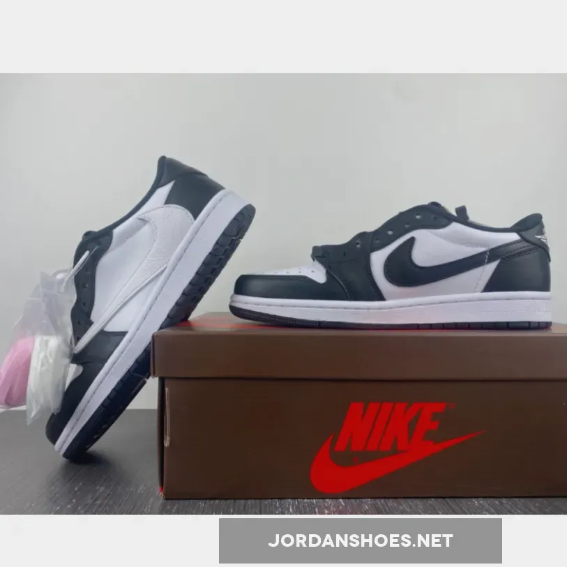 Travis Scott x Air Jordan 1 Low Black White Travis Scott x Air Jordan 1 Low Black White