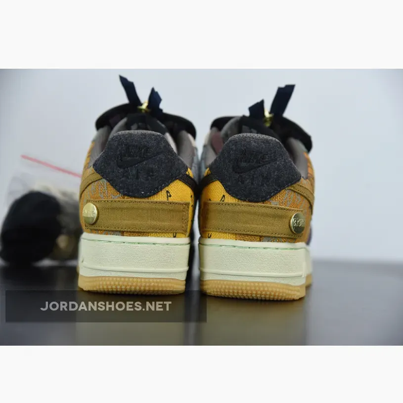 Travis Scott x Nike Air Force 1 Low "Cactus Jack" Muted Bronze Travis Scott x Nike Air Force 1 Low "Cactus Jack" Muted Bronze